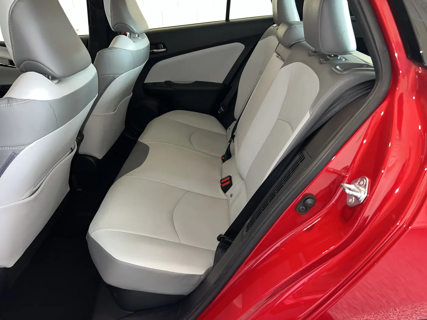 2020 Toyota Prius - $18,980