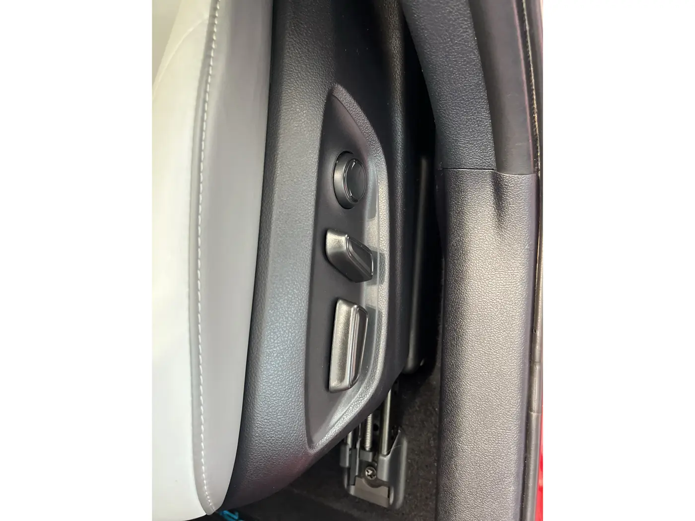 2020 Toyota Prius - $18,980