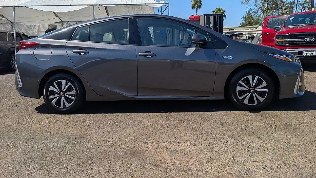 2018 Toyota Prius Prime Plus