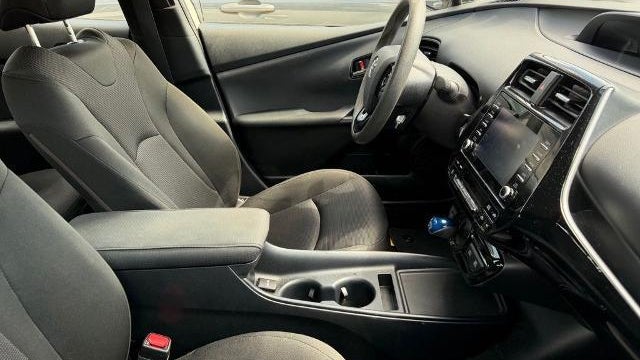 2020 Toyota Prius L Eco