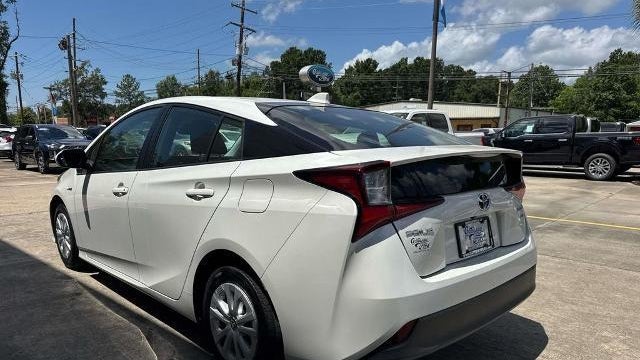2020 Toyota Prius L Eco