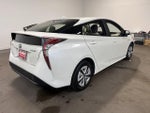 2016 Prius Thumbnail 3