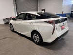 2016 Prius Thumbnail 5