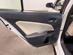 2016 Prius Thumbnail 19
