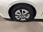 2016 Prius Thumbnail 29