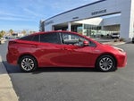 2019 Prius Thumbnail 3