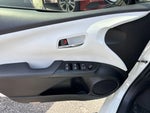 2017 Prius Thumbnail 16