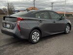2017 Prius Thumbnail 4