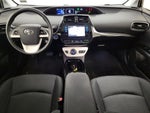 2017 Prius Thumbnail 9