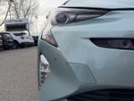 2016 Prius Thumbnail 3