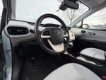 2016 Prius Thumbnail 12