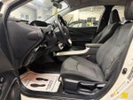 2016 Prius Thumbnail 10