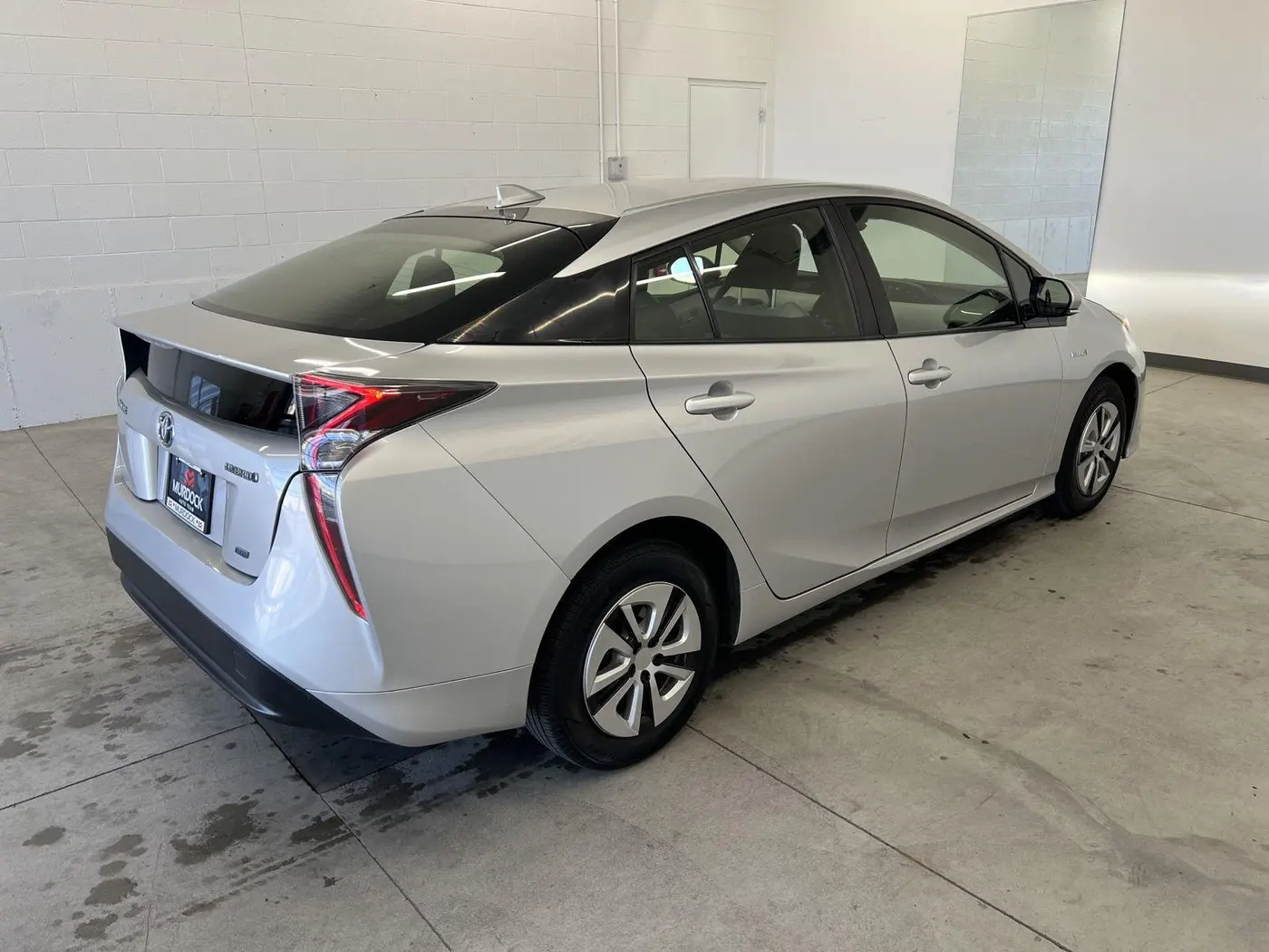 2017 Toyota Prius - $14,999