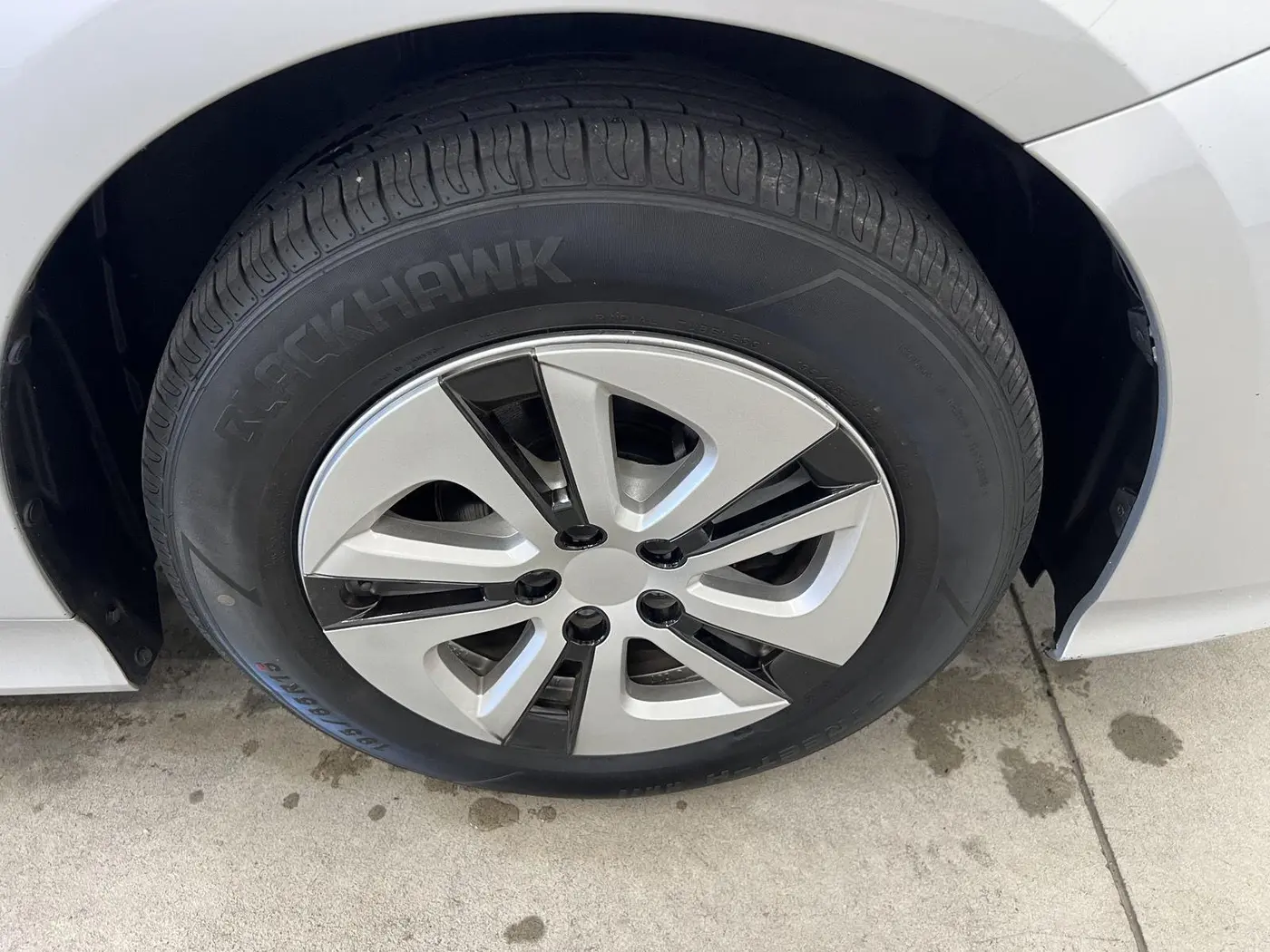 2017 Toyota Prius - $14,999