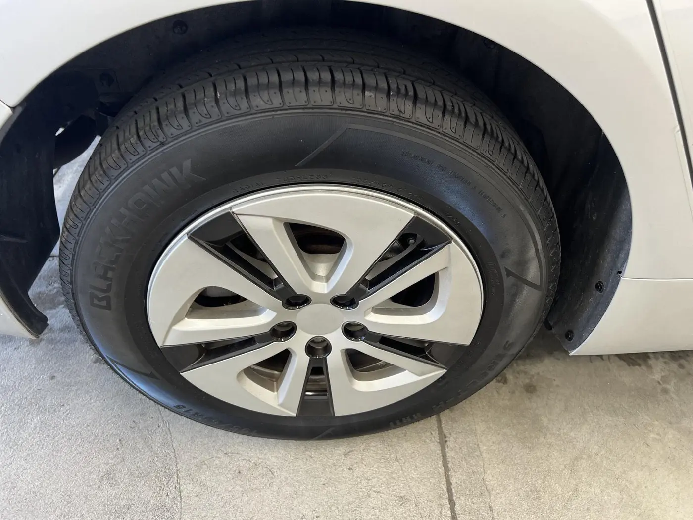 2017 Toyota Prius - $14,999