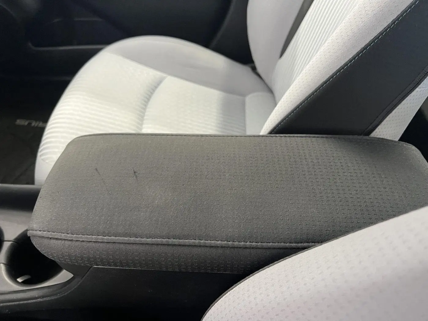 2017 Toyota Prius - $14,999