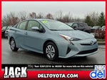 2016 Prius Thumbnail 1