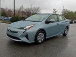 2016 Prius Thumbnail 3