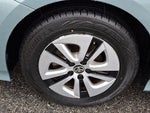 2016 Prius Thumbnail 8