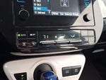 2016 Prius Thumbnail 15