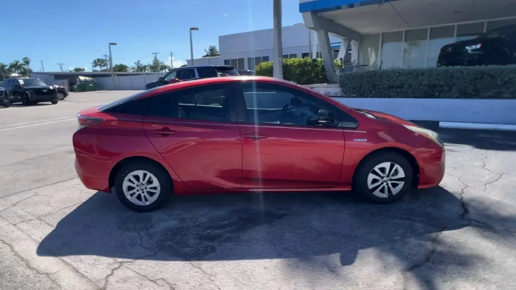 2017 Toyota Prius - $16,980