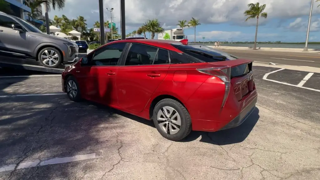 2017 Toyota Prius - $16,980