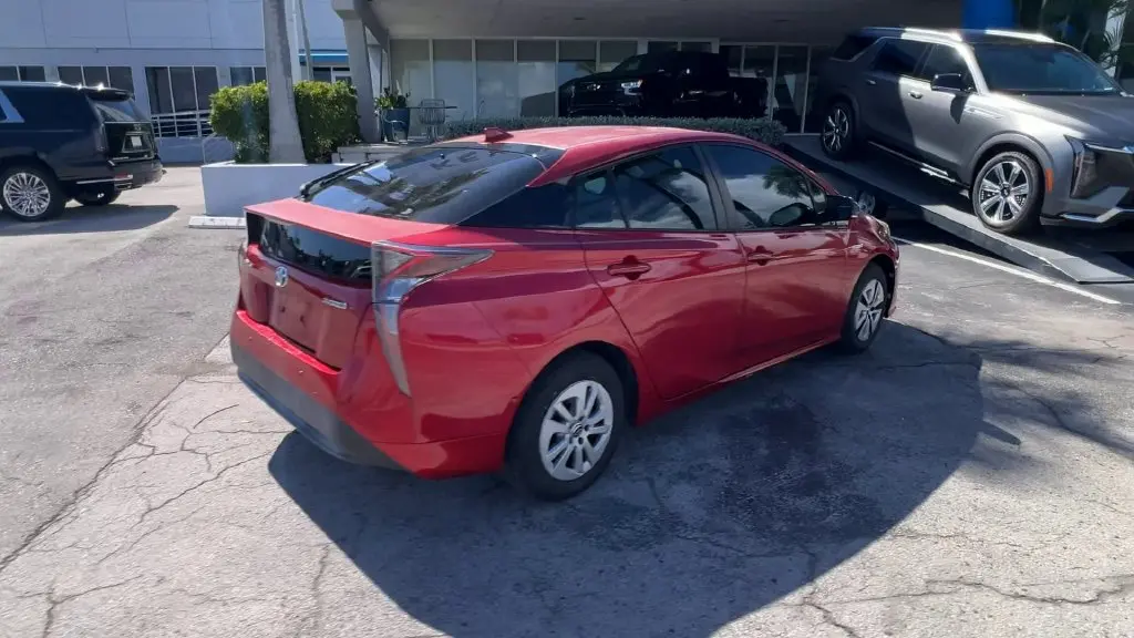 2017 Toyota Prius - $16,980