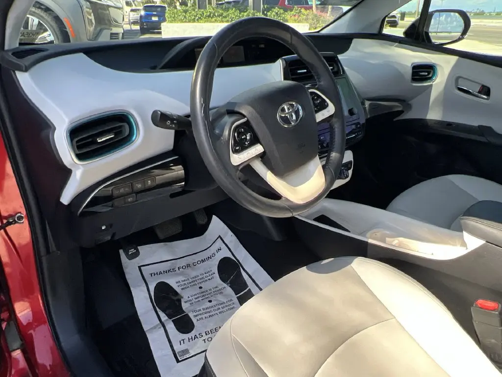 2017 Toyota Prius - $16,980