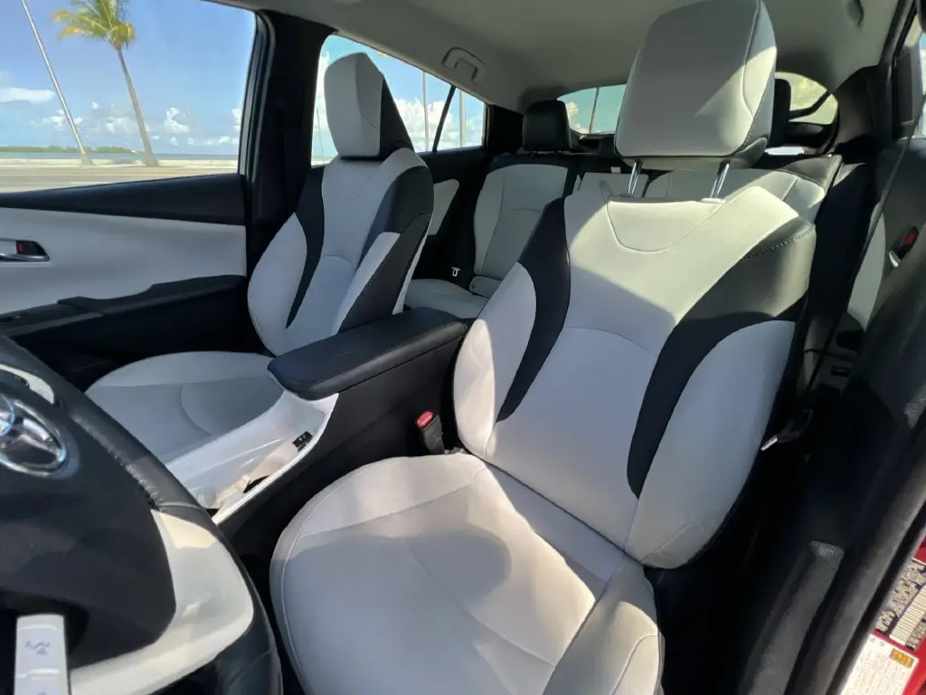 2017 Toyota Prius - $16,980