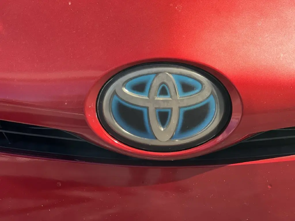 2017 Toyota Prius - $16,980