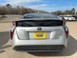 2016 Prius Thumbnail 5