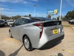2016 Prius Thumbnail 7