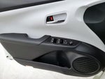 2016 Prius Thumbnail 12