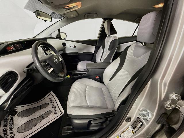 2016 Toyota Prius - $15,979
