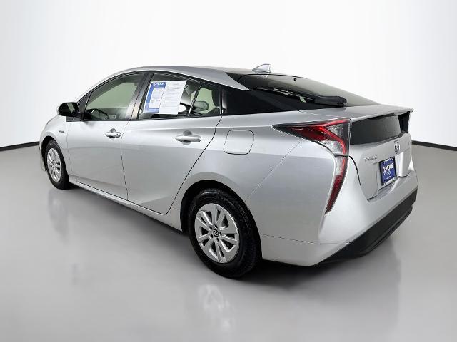2016 Toyota Prius - $15,979
