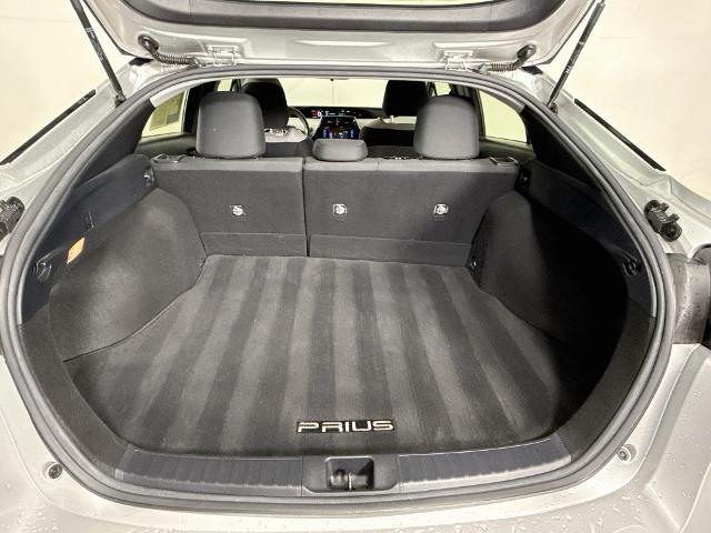 2016 Toyota Prius - $15,979