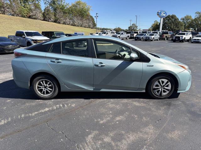 2017 Toyota Prius - $19,900