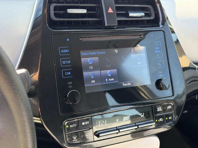2017 Toyota Prius - $19,900