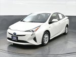 2017 Prius Thumbnail 1