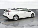 2017 Prius Thumbnail 6