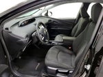 2016 Prius Thumbnail 11