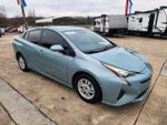 2016 Prius Thumbnail 2