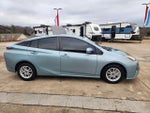 2016 Prius Thumbnail 3