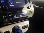 2017 Prius Thumbnail 16