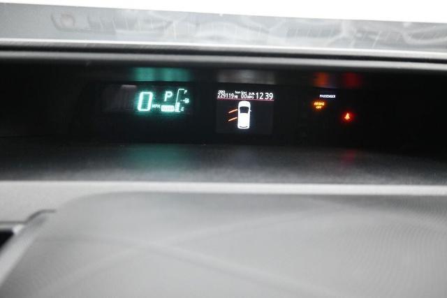 2012 Toyota Prius - $5,900