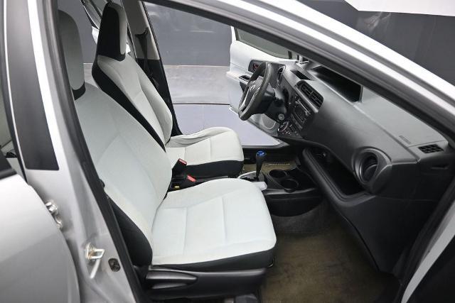 2012 Toyota Prius - $5,900