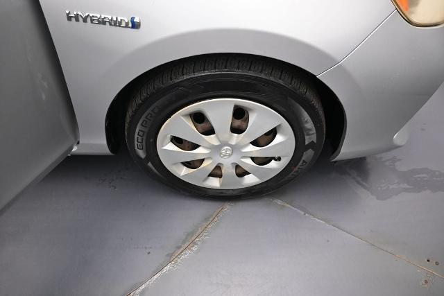 2012 Toyota Prius - $5,900