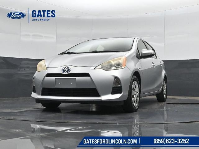 2012 Toyota Prius - $5,900