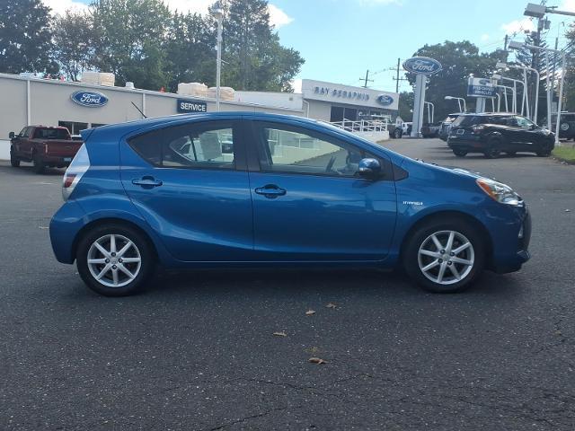 2014 Toyota Prius - $11,995
