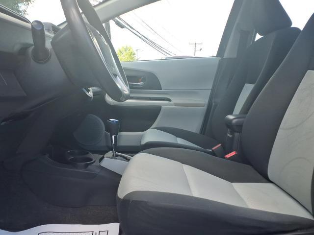 2014 Toyota Prius - $11,995